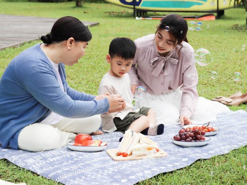 PLAYZU風格x加厚x防水野餐墊為每場家庭探險做好準備！