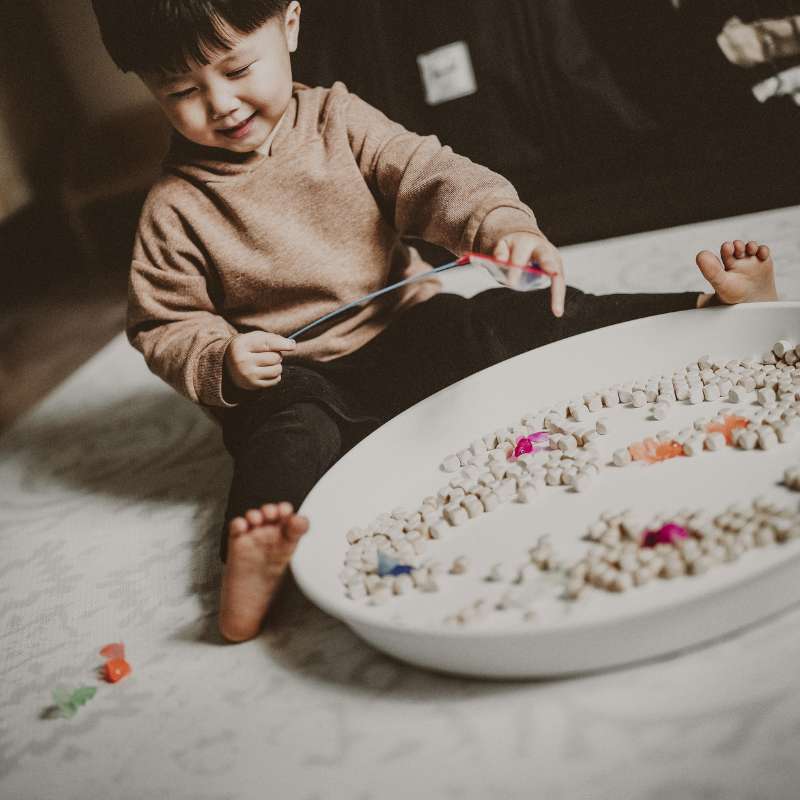 媽媽們最困擾的問題：我該讓我的孩子睡在地板上嗎？